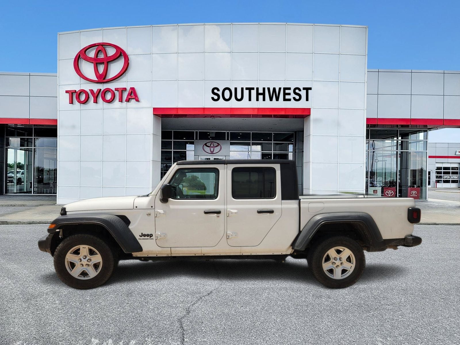 2020 Jeep Gladiator — rear three-quarter view