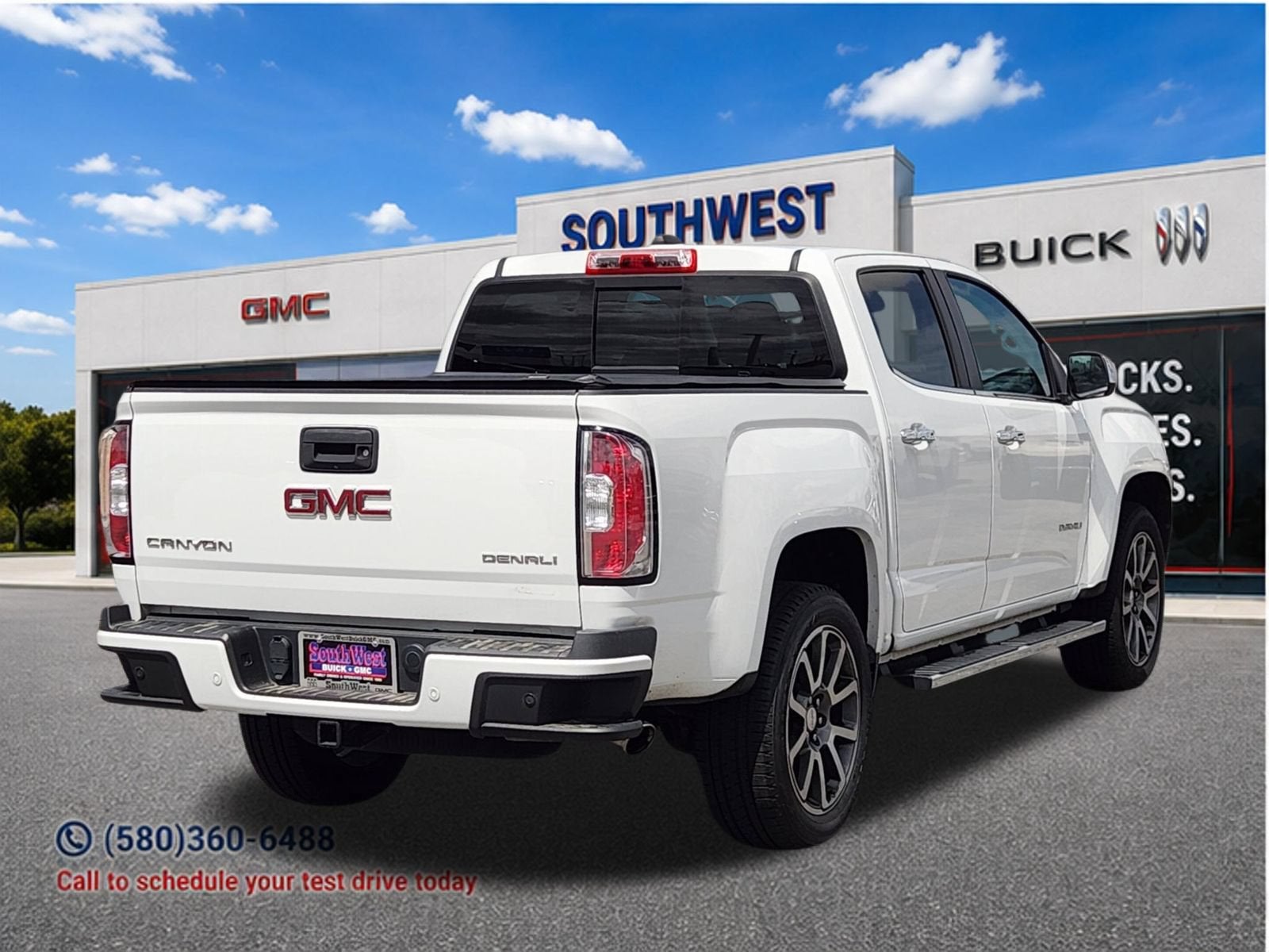2020 GMC Canyon — detail view